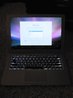 macbook air lights up